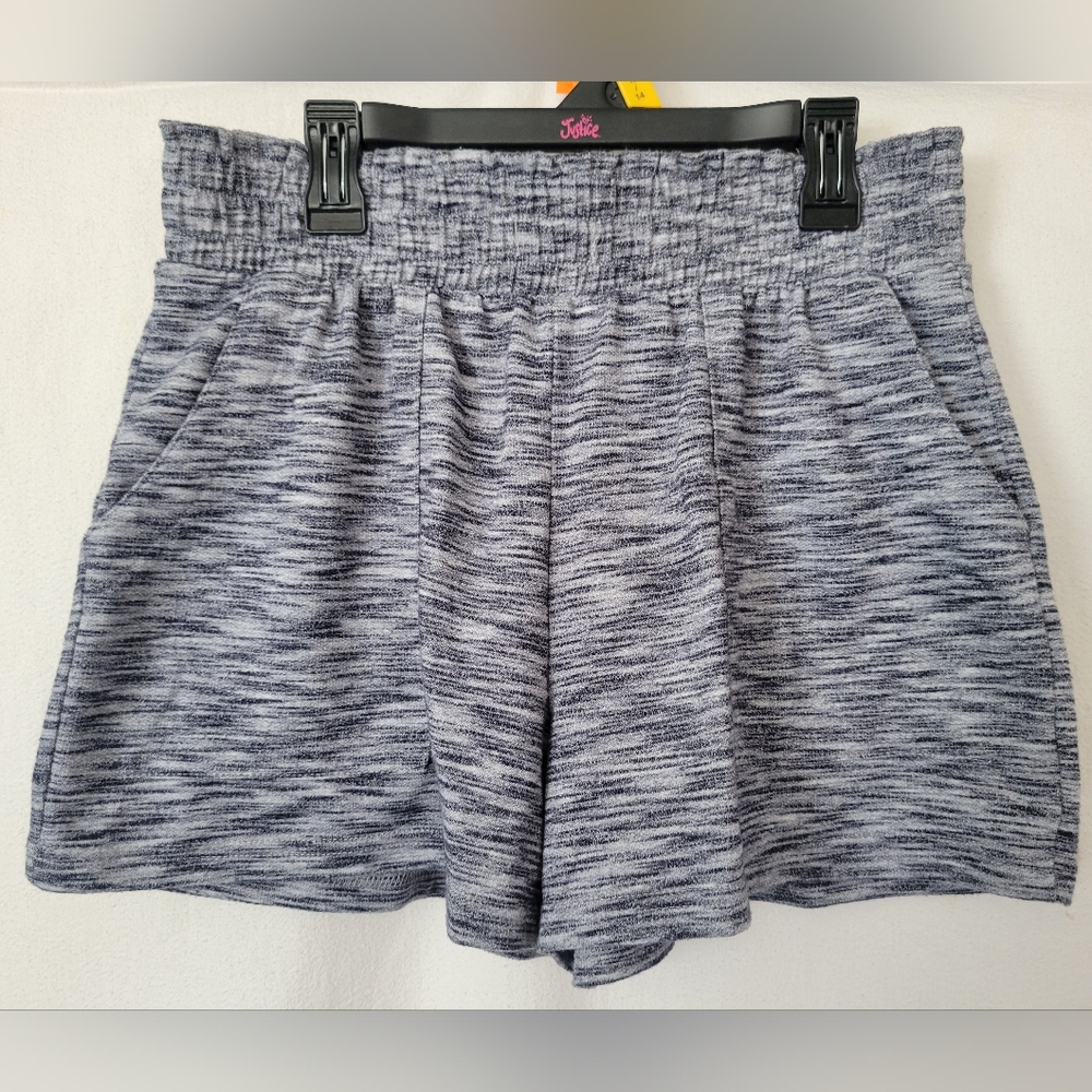 Como Vintage Heathered Gray Knit Shorts Women Size Medium Pockets Stretchy Band